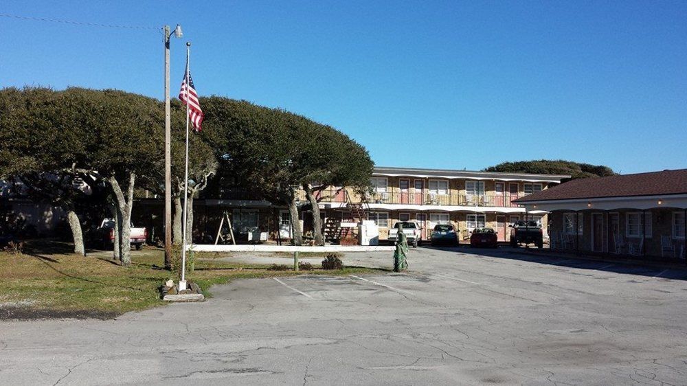 The Beacon Motel Salter Path Exterior photo